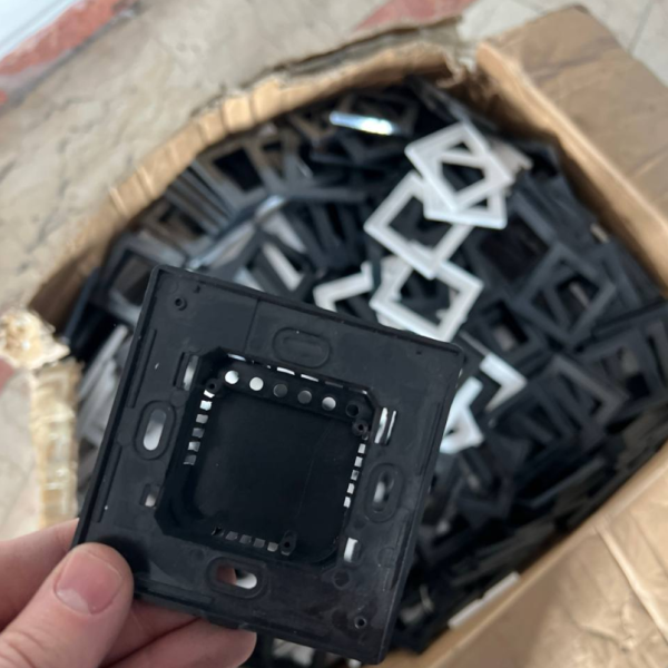 قاب توکار کلید لمسی هوشمند – ماژولار