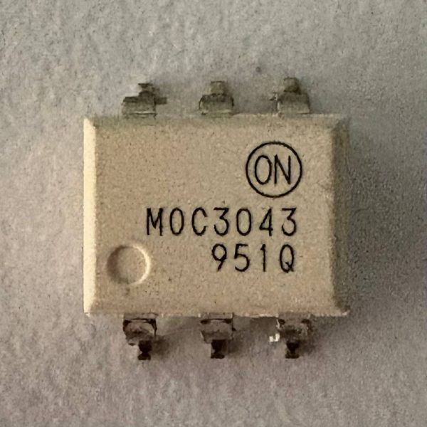 اپتوکوپلر تریاک MOC3043 زیرو کراس